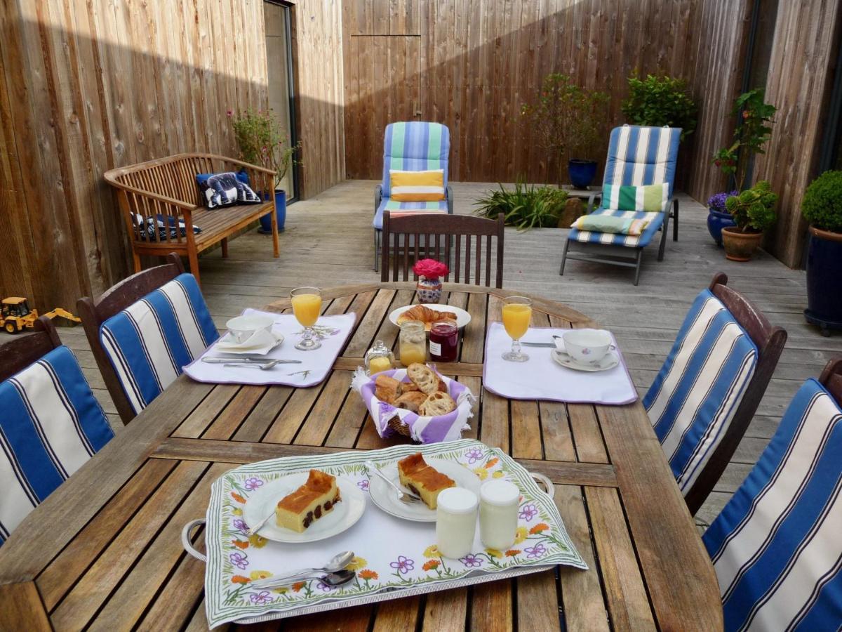 Bed and Breakfast La Miellerie Ланьон Экстерьер фото